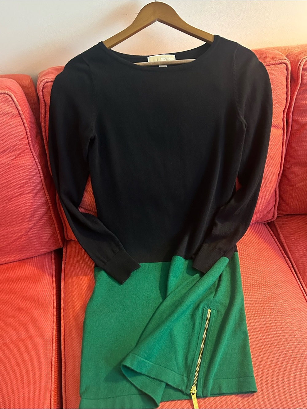MICHAEL Michael Kors Black and Green Colorblock Long-Sleeve Top